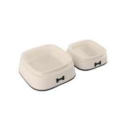 Hundeskål i genbrugsplast